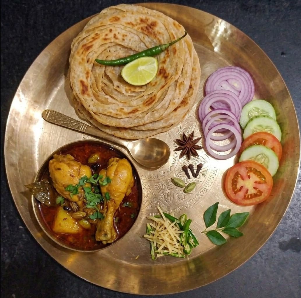 মুরগীর মাংস + পরটা